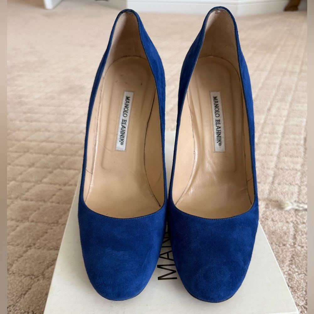 Manolo Blahnik BB Pump, size 39